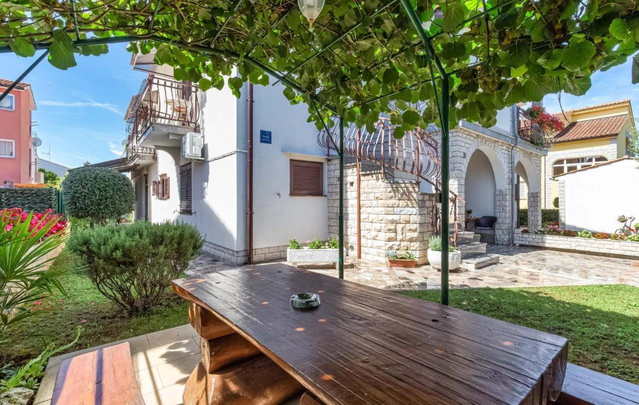 Zlata Apartment Пореч Екстериор снимка